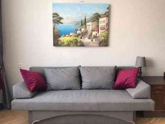 Здам без % чудову 2 к квартиру завжди зі світлом на Львівській площі Київ