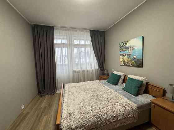 Здам без % чудову 2 к квартиру завжди зі світлом на Львівській площі Київ