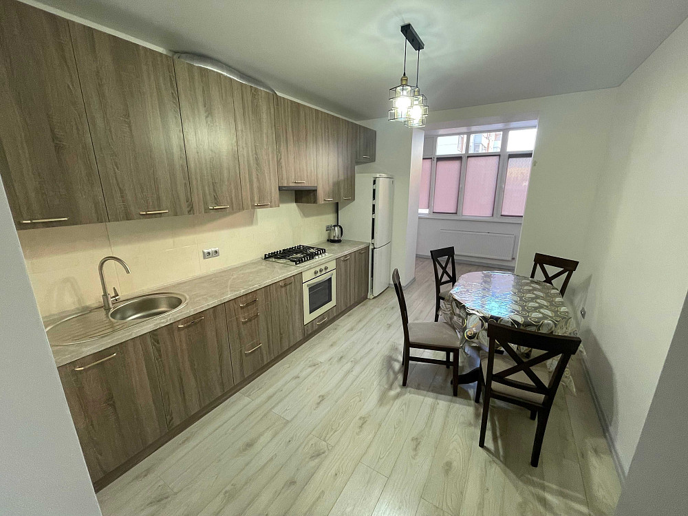 Оренда 2к. квартири, центр, район центрального стадіону Каменец-Подольский - изображение 1