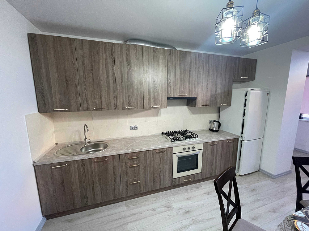 Оренда 2к. квартири, центр, район центрального стадіону Каменец-Подольский - изображение 2