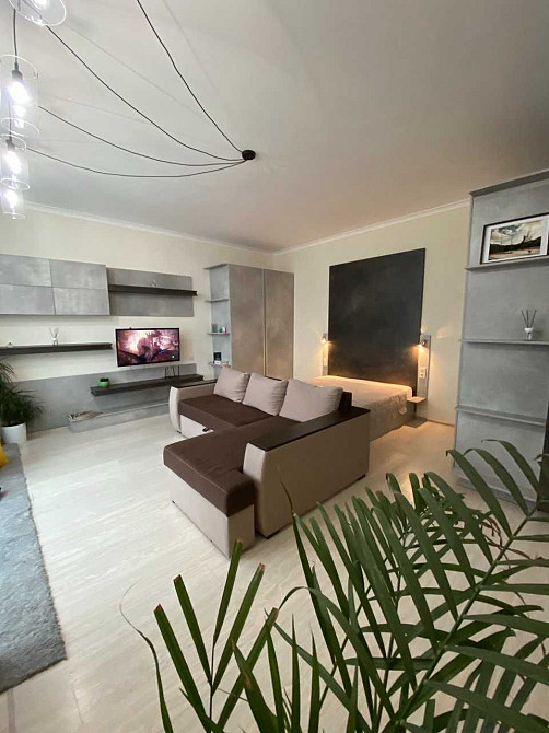 Міхновського Avenue 14-16 панорамна власник генератор Київ - зображення 1