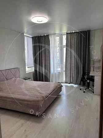 Продається 1 кімнатна квартира по вул.Джона Леннона Львов