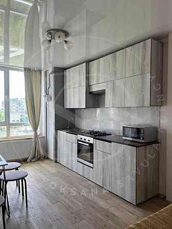 Продається 1 кімнатна квартира по вул.Джона Леннона Львов