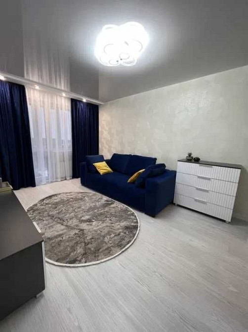 Топ Сирецькі сади  Місто квітів  97 кв Виговського Киев - изображение 5