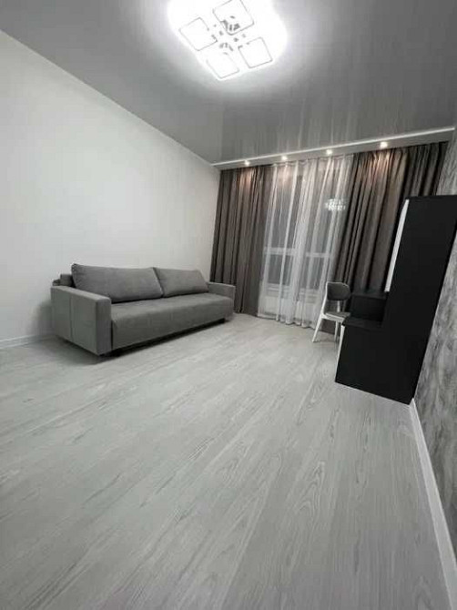 Топ Сирецькі сади  Місто квітів  97 кв Виговського Киев - изображение 7