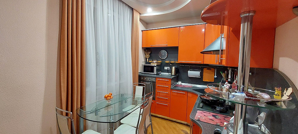 Квартира з ремонтом центр міста Запоріжжя - зображення 4