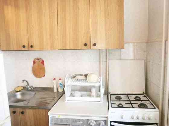 Здам 1к ЧЕШКУ, КОМАРОВА (кільце 26ого), МЕБЛІ ТА ТЕХНІКА, є балкон! Черновцы