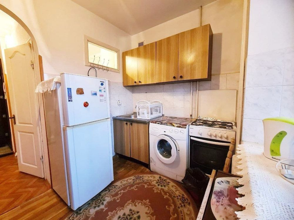 Здам 1к ЧЕШКУ, КОМАРОВА (кільце 26ого), МЕБЛІ ТА ТЕХНІКА, є балкон! Чернівці - зображення 1