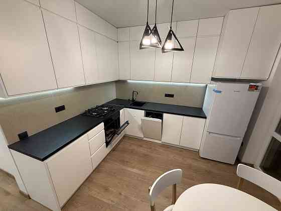 Оренда 1 кім. квартири в новобудові, вул. В.Великого 10 (ЖК Америка) Львов