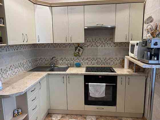 Пропоную в  довгострокову оренду 1 кімнатну квартиру вул. Межова 23б! Київ