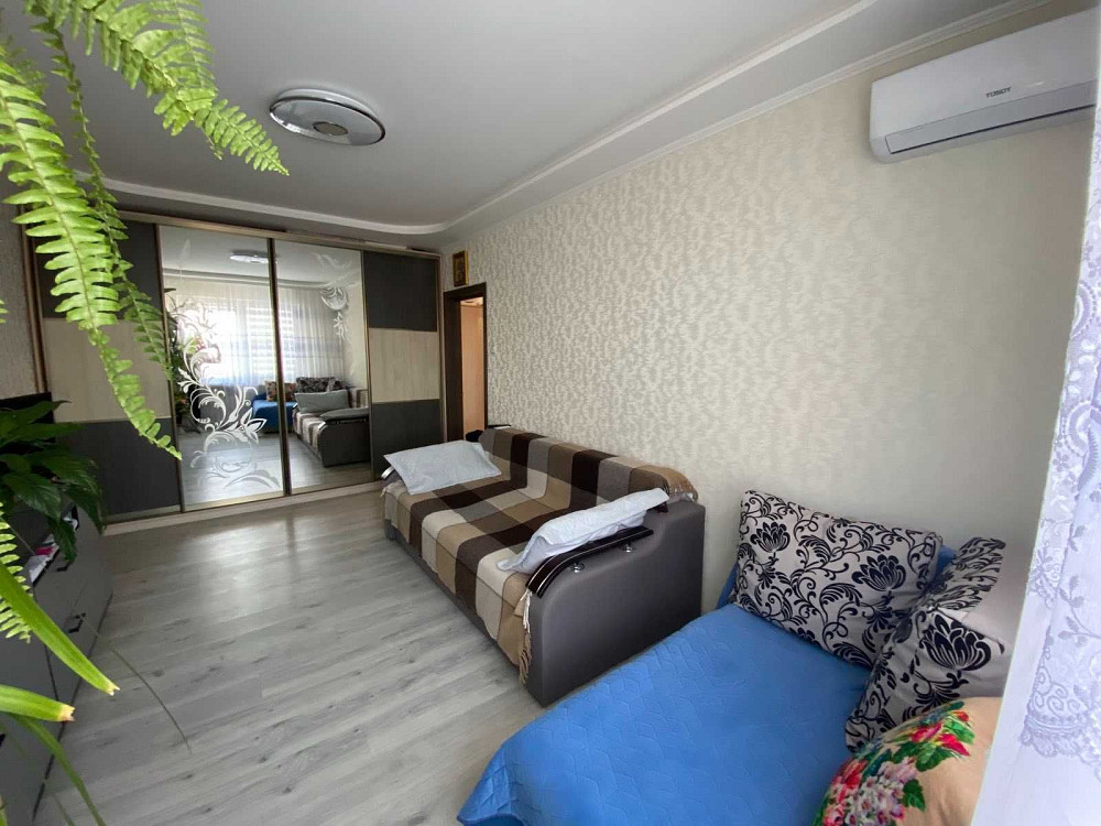 Пропоную в  довгострокову оренду 1 кімнатну квартиру вул. Межова 23б! Київ - зображення 1