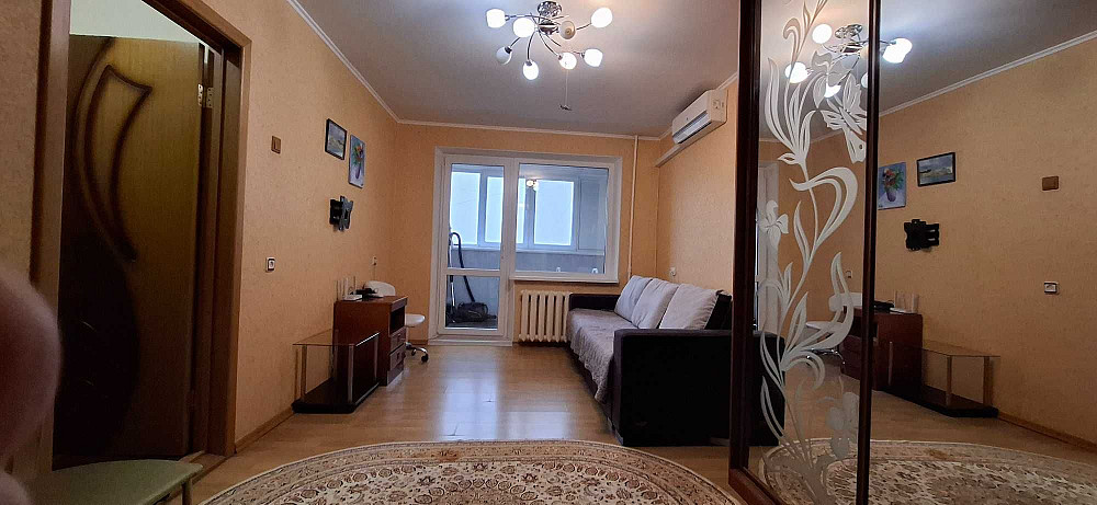 Оренда двокімнатної квартири пр-т Шухевича , будинок у дворі Київ - зображення 1