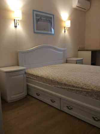 Оренда 2-кімнатної в 7 хвх від м. Осокорки. вул.Срібнокільська 22А. Київ