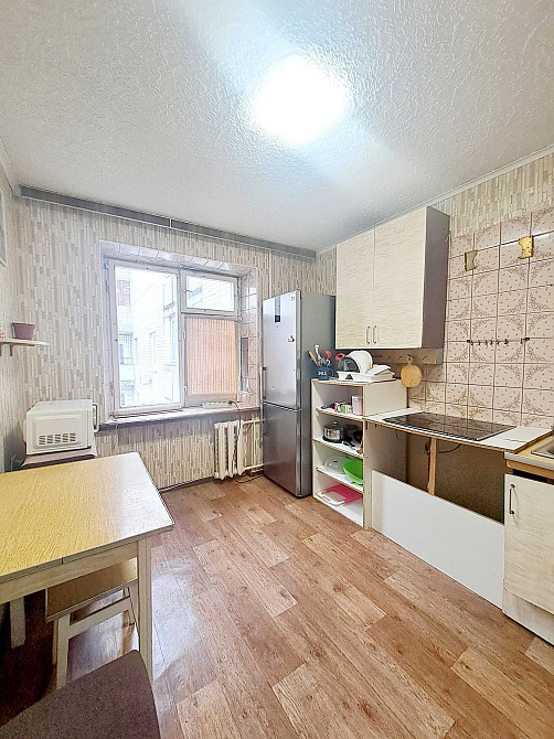 Продаж 2к квартири, Бориспільська 28-Б,  Парк Партизанської слави Киев - изображение 1