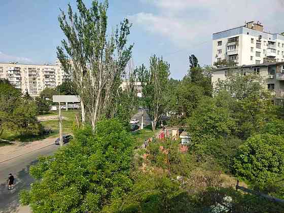 Трехкомнатная квартира на Черемушках/Дом Мебели Одесса