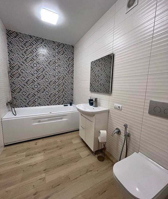 Оренда стильної 3 км квартири поруч з озером Івано-Франківськ - зображення 8