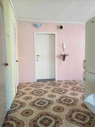 Південний м-н, (Піски)  1 кімнатна квартира вул.Автозаводська, 12 Запоріжжя