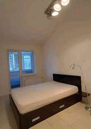 Сдам 2 комнатную квартиру в новострое м. Армейская с паркоместом Харьков