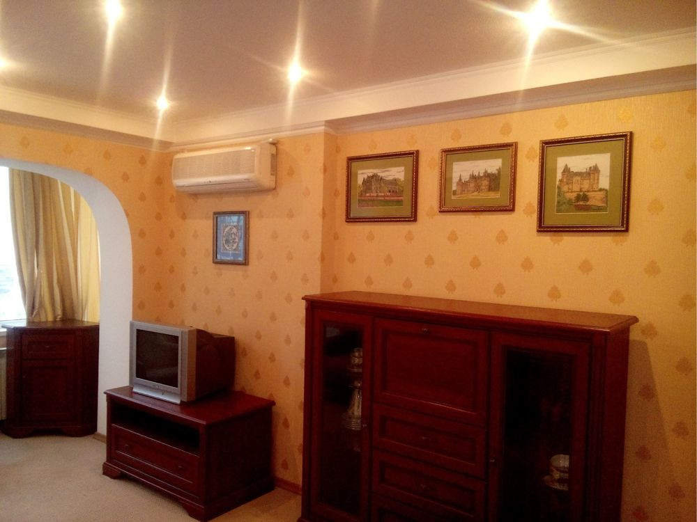 Аренда 3х комнатной квартиры метро Левобережная Київ - зображення 1