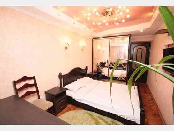 Либідська / Палац Україна - двокімнатна квартира Київ