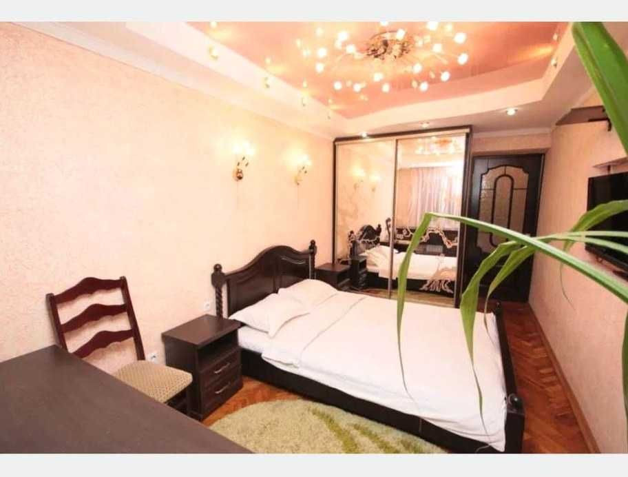 Либідська / Палац Україна - двокімнатна квартира Київ - зображення 1