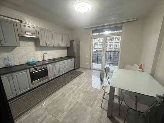 Здається 2-х кімнатна в Куб Хаусі Черновцы