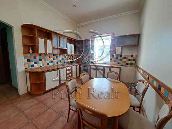 Оренда 4 кімнатної квартири на Хрещатику вулиця Богдана Хмельницького Київ