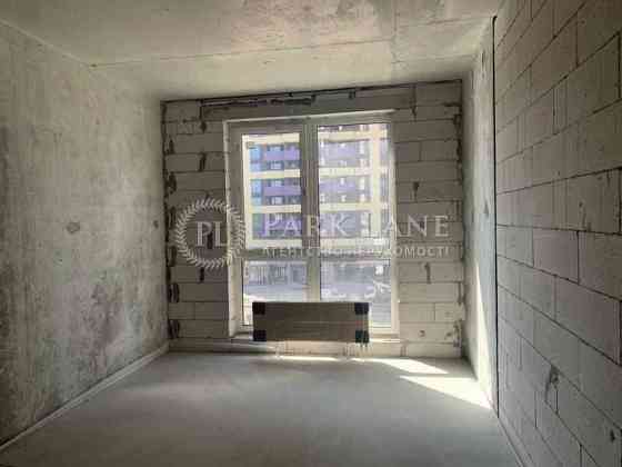 Повітряних сил 56 б,Севастопольська площа. Київ