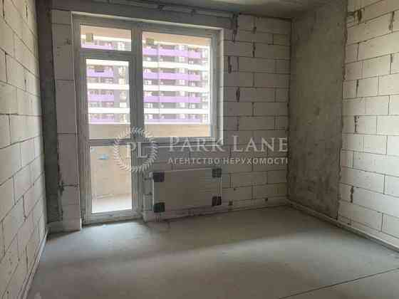 Повітряних сил 56 б,Севастопольська площа. Київ