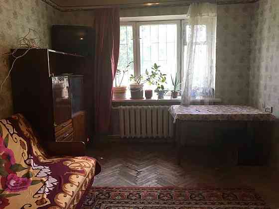 Продам 1-кімнатну Дніпровський р-н. Будівельників 12. м.Дарниця 20 Київ