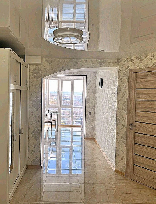 Здається видова, велика однокімнатна квартира! Люкс! Запоріжжя - зображення 7