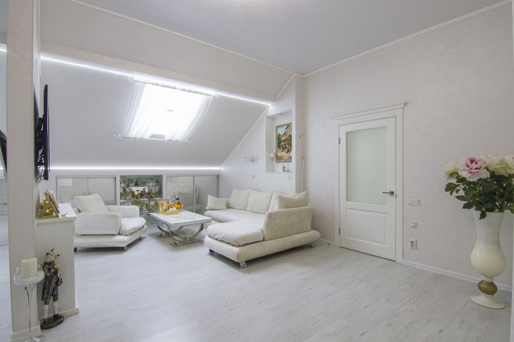 Фантастична квартира! Варто хоча б просто подивитися. Петропавлівська Борщагівка - зображення 6