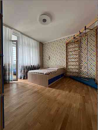 ЖК "Альтаир", 11 секция, 3 комн, 83 метра, ремонт, мебель. Торг! Одесса