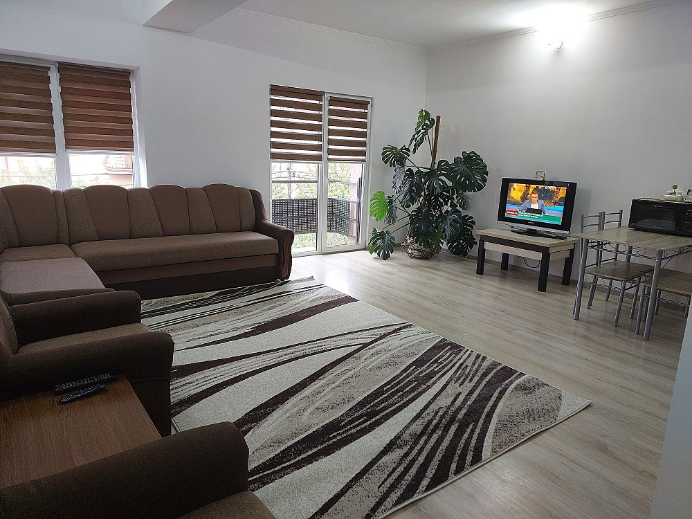 2к. Центр. На підселення до дівчини Мукачево - зображення 1