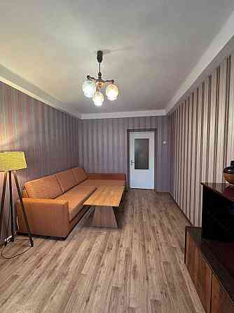 Солом'янська 14, затишна, простора  2 кімн.квартири Киев