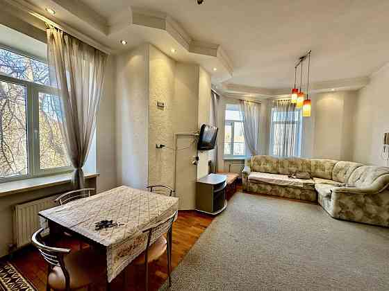 Аренда трехкомнатной квартиры в Аркадии. Посмитного Одесса