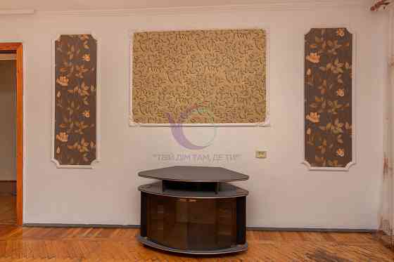 3-к. квартира з меблями за вул. В. Великого Черновцы