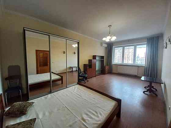 Оренда 1- кімнатної квартири ЖК Оазис, Оболонь Киев