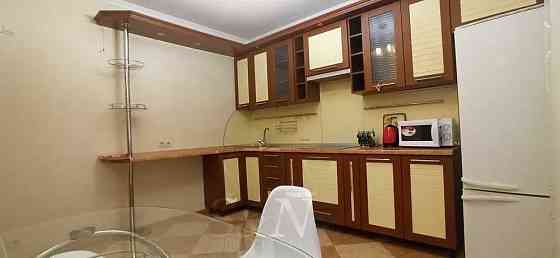 Пропоную в оренду велику двокічнатну О. Пчілки 3 А. Позняки Киев