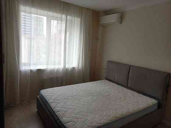 Здам в оренду однокімнатну квартиру в ЖК "Садовий" район м.Лівобережна Київ