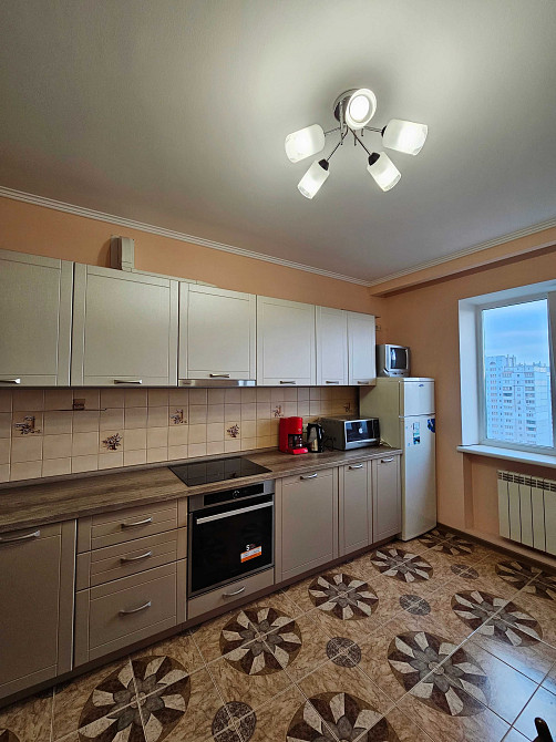 Оренда однокімнатної квартири 38m2 по вул. Радунська, Троєщина Киев - изображение 1