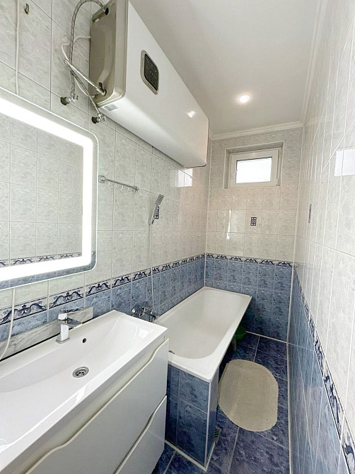 2 кімн квартира з ремонтом в центрі міста Черновцы - изображение 6