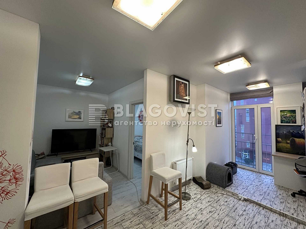 Комфорт Таун/ Регенераторна Квартира с ремонтом и мебелью Киев - изображение 1