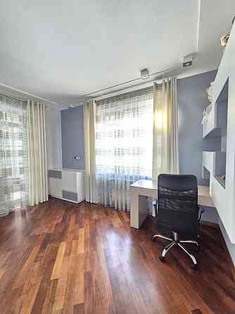 Продаж квартири 3 кімнати ближній центр вул.Сахарова новобудова Львів