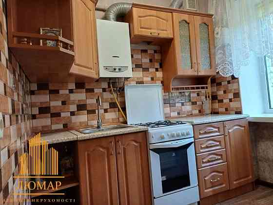 Продаж 1 кім квартири по вул Роксоляни Львів