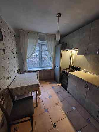 Лісовий проспект 5. Ринок Юність. Епіцентр на Братиславській. Киев