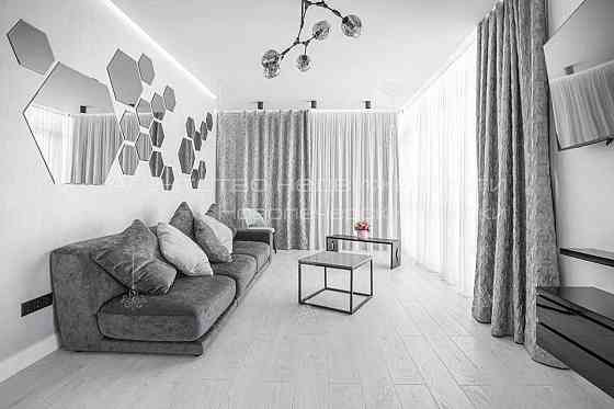 Аренда 2 к кв 87 кв мЖК Новопечерские Липки Драгомирова Бассейн Киев