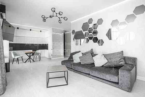 Аренда 2 к кв 87 кв мЖК Новопечерские Липки Драгомирова Бассейн Киев