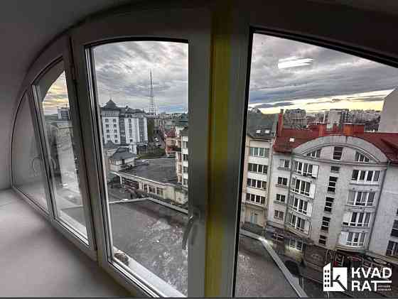 Двокімнатна квартира з меблями та технікою по вул П.Орлика! Центр! Івано-Франківськ