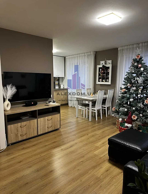 Продаж 2к квартири бульвар Незалежності, буд.7, Бровари. Центр Бровари - зображення 1